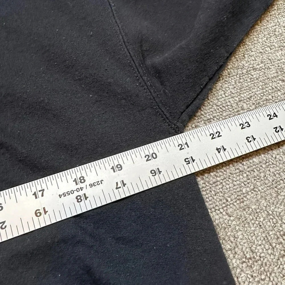 Taylor Swift Fearless Taylor’s Version Album Crewneck Pullover Sweatshirt Medium - Picture 4 of 6